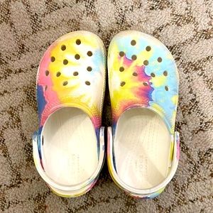 Tie dye crocs size 11 girls or toddlers